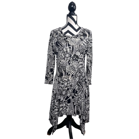 Kaktus Boho Floral Artsy Mesh Asymmetrical Tunic Top - Picture 1 of 10